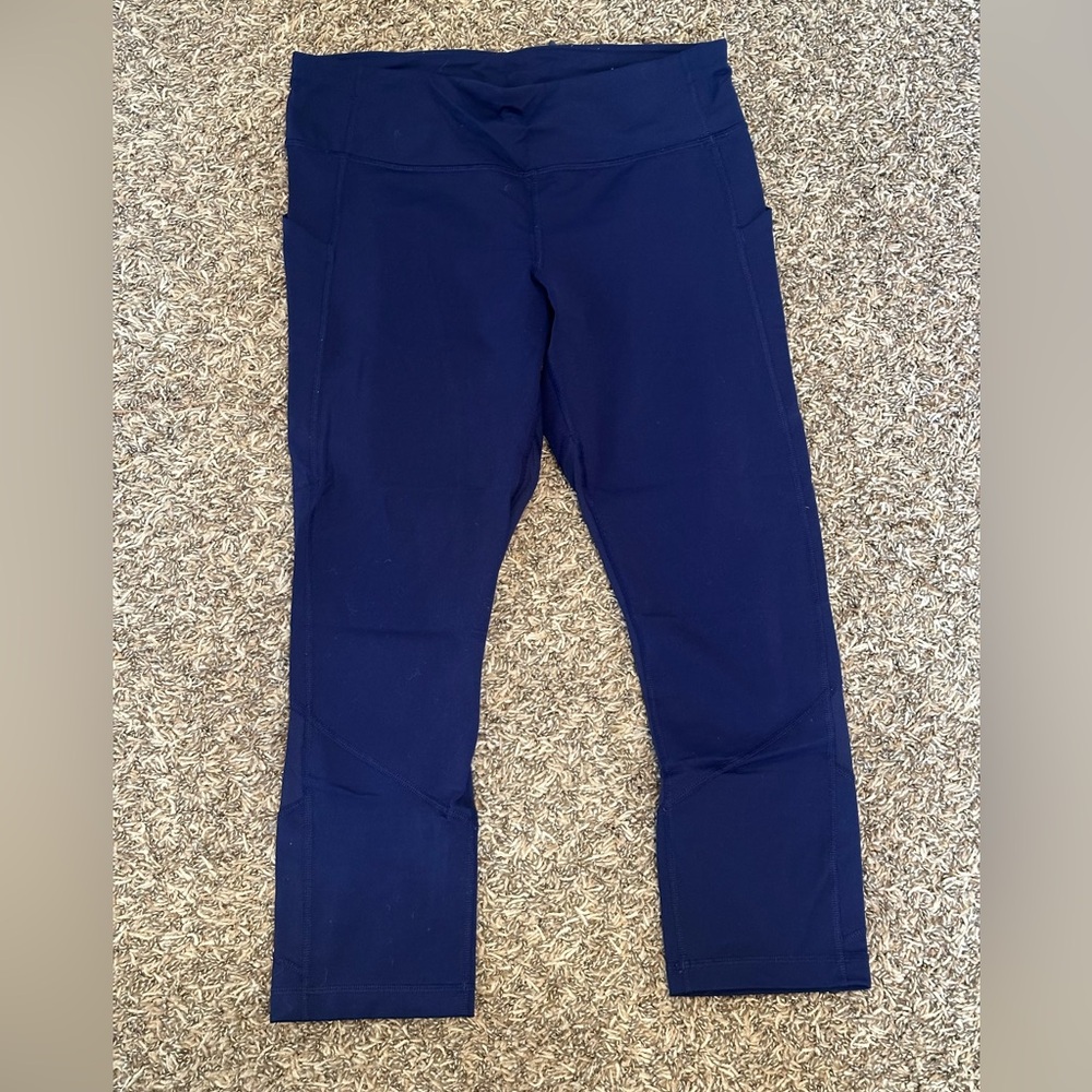 Lululemon Run with the Waves Crop